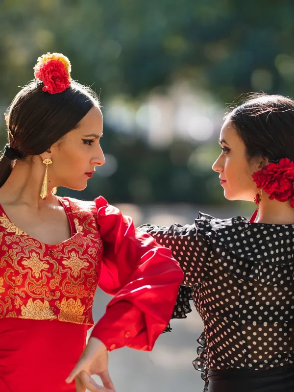 Ven a conocer la cultura de Sevilla con Las Terrazas de Triana apartamento vacacional